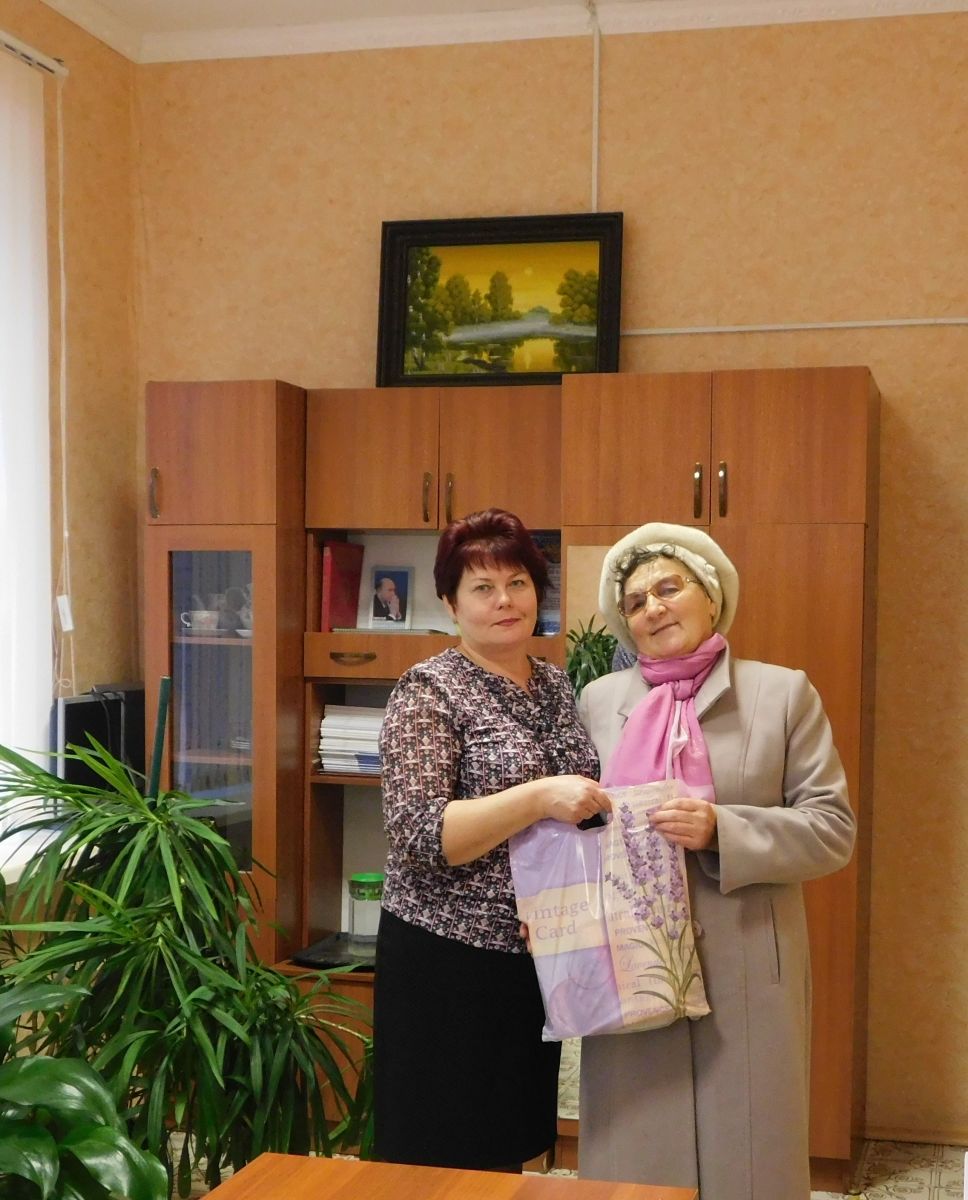 Поздравление пенсионеров ГКУ «Соцзащита населения по Ельниковскому району РМ»